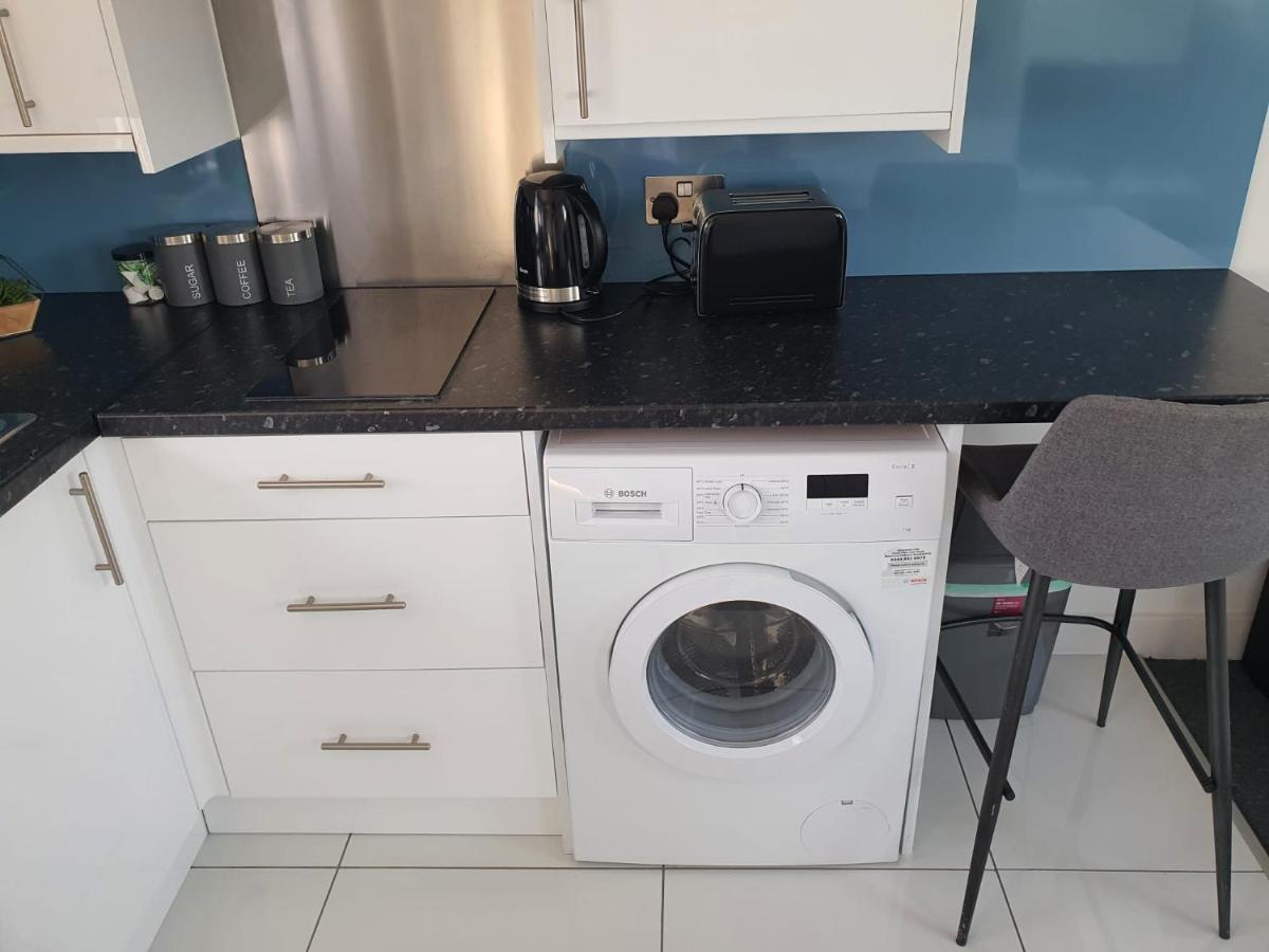 New Self Contained Flat,In Hayes, Free Parking Hotel Northolt  Exterior photo